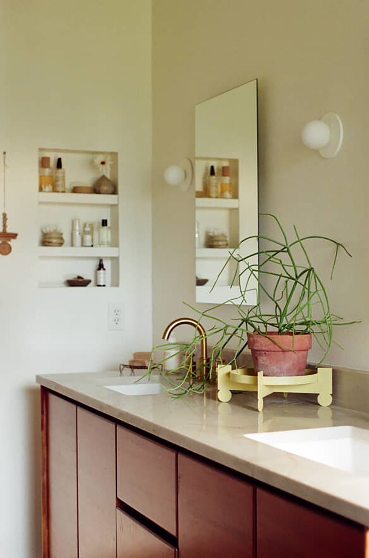 BAL - Pale Yellow | Plant Stand