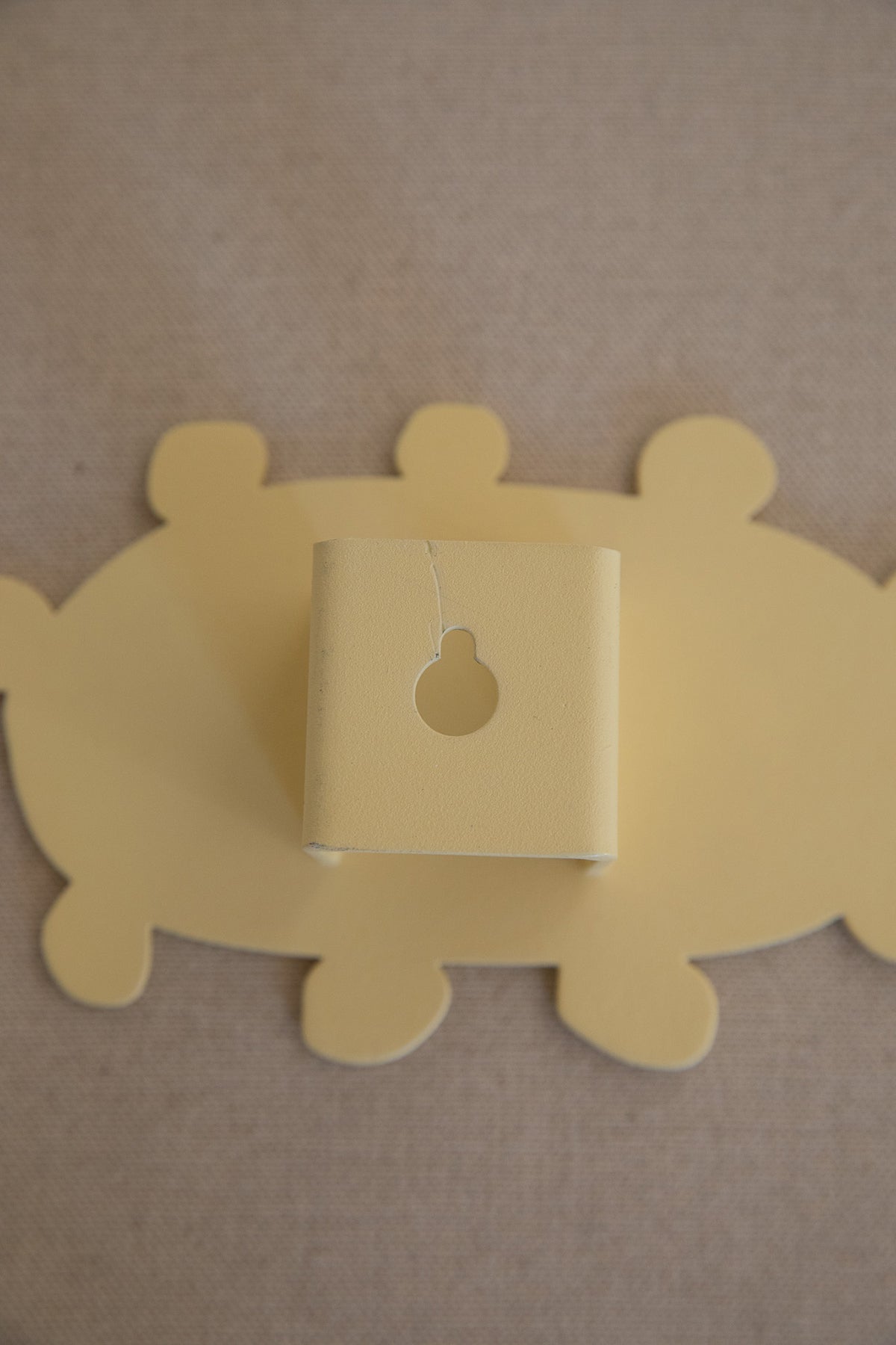 SOLI - Butter | Wall Hook | SECONDS QUALITY