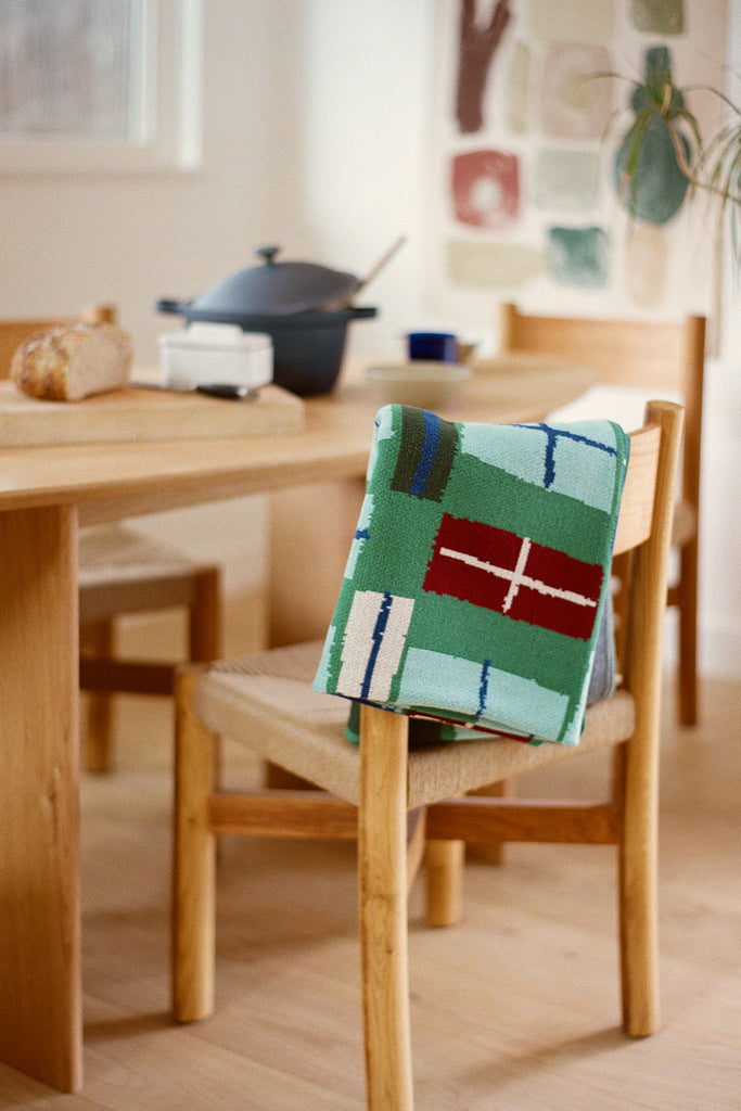 FENESTA - Green | Throw Blanket