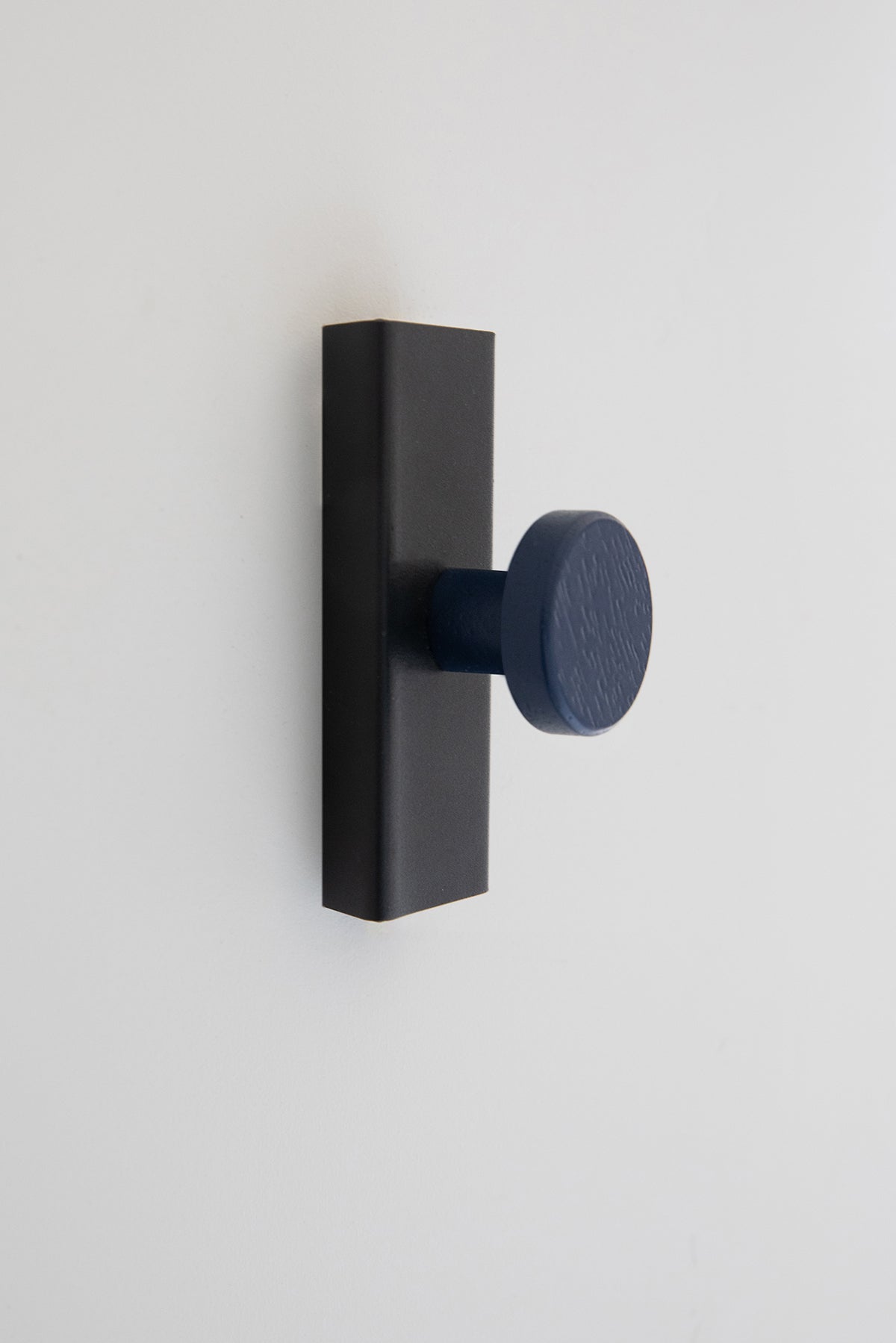 CANAL - Black/Navy | Wall Hook