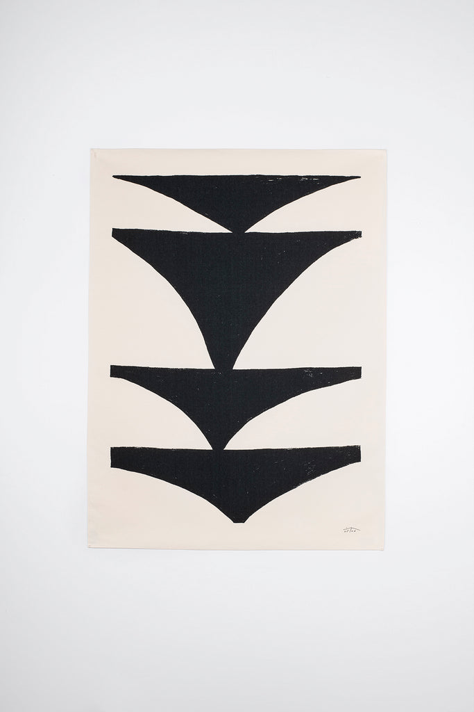 CAUDOR - Black | 36 x 48 | Canvas