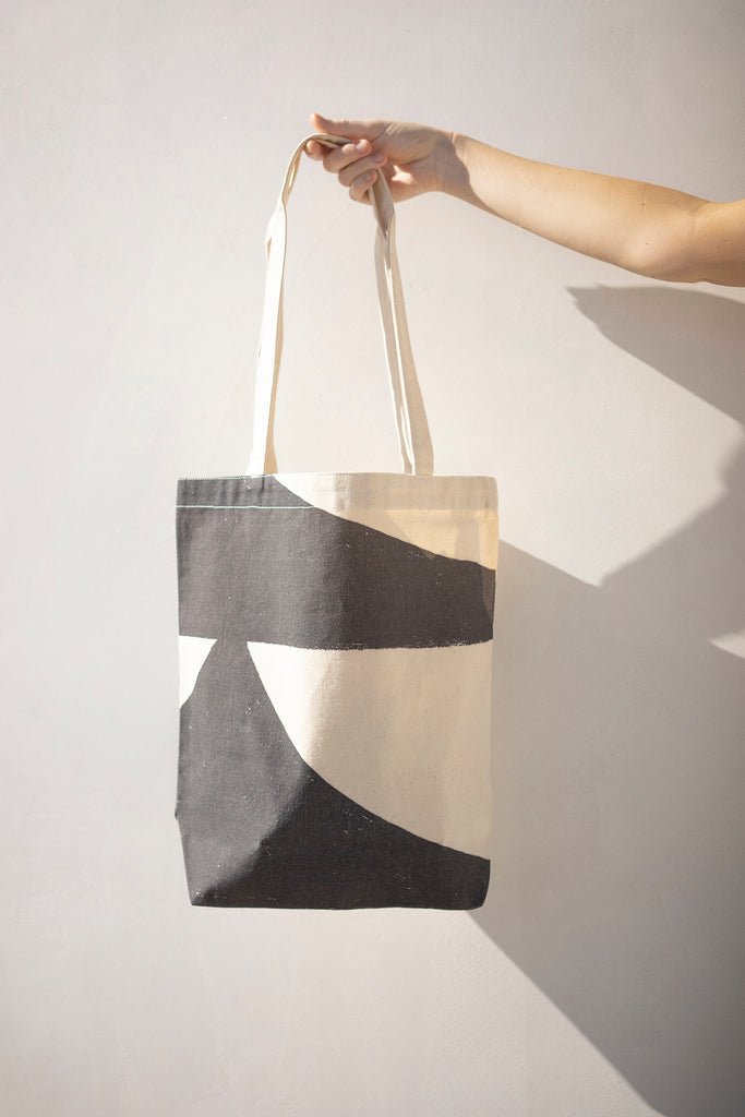 CAUDOR - Black | Tote Bag | Upton